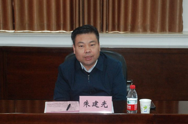 3183946663_副本.jpg