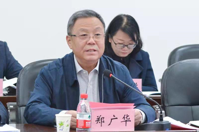 郑校长1_副本.jpg